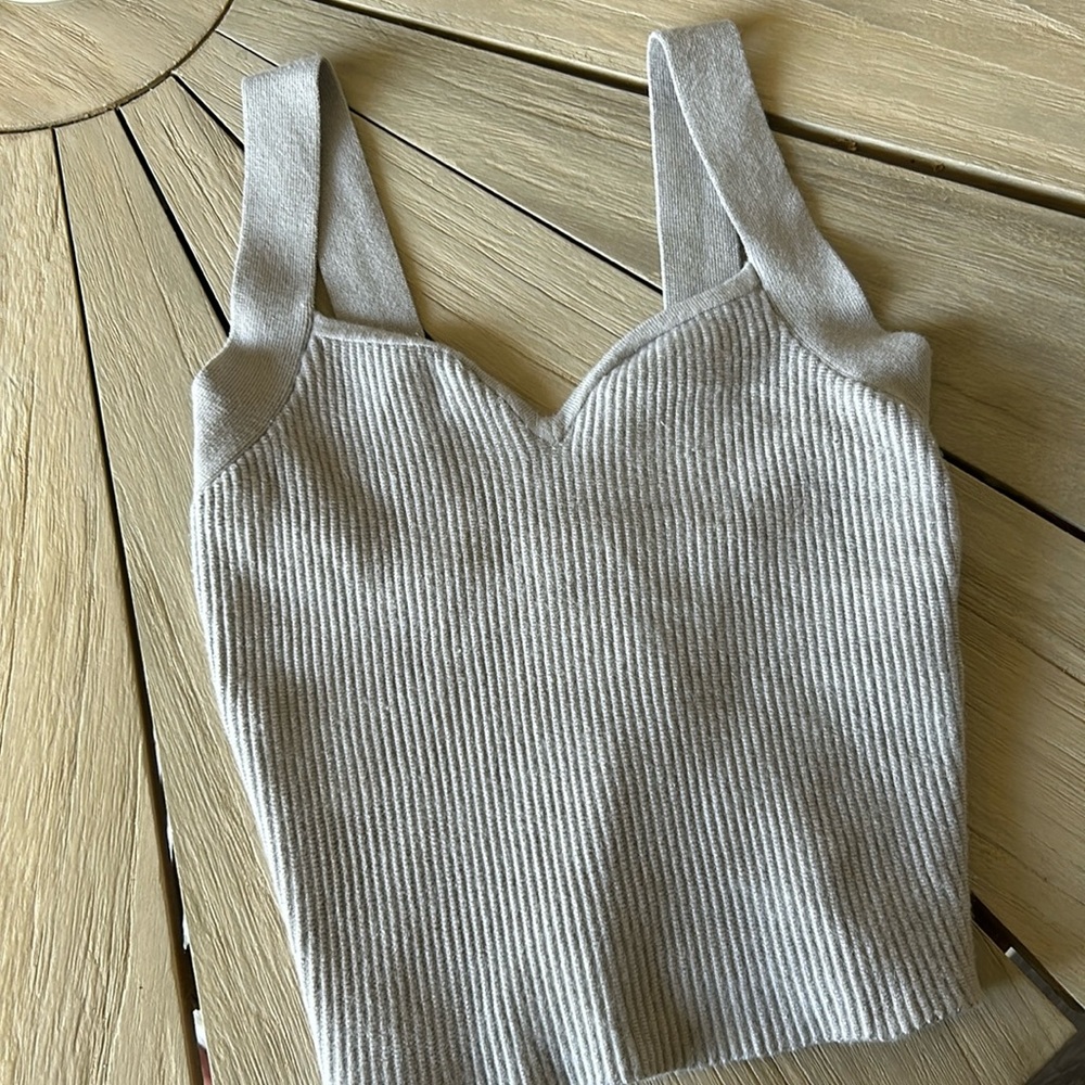 A&F sweetheart neckline tank size XS